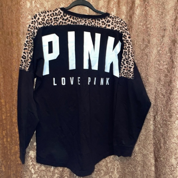 PINK Victoria's Secret Black Long Sleeve Leopard Print Tee - Picture 2 of 5